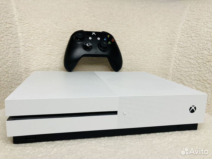 Xbox One S 1Tb Мега Игровой Комплект+Игры идеал