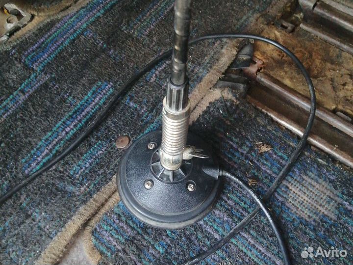 Автомобильная рация с антенной