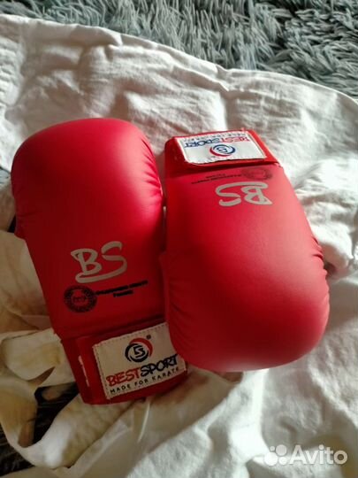 Форма и перчатки для каратэ