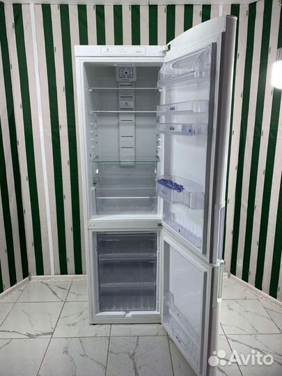 Холодильник Whirlpool бу с гарантией