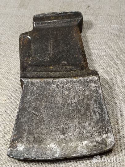 Топор старый в коллекцию