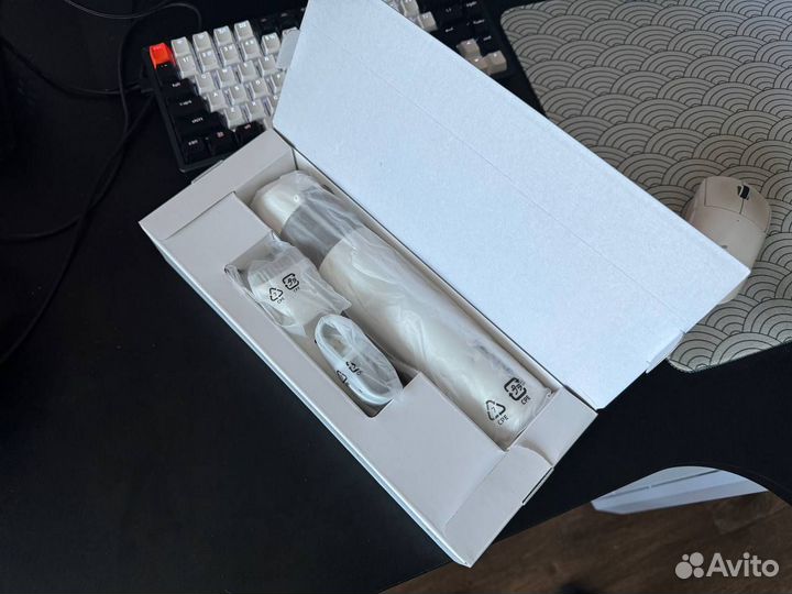 Ручной пылесос Xiaomi Mi Vacuum Cleaner