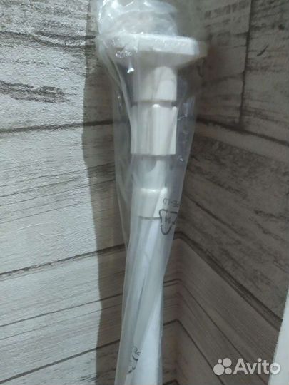 Карниз Икеа для шторы в ванной новый