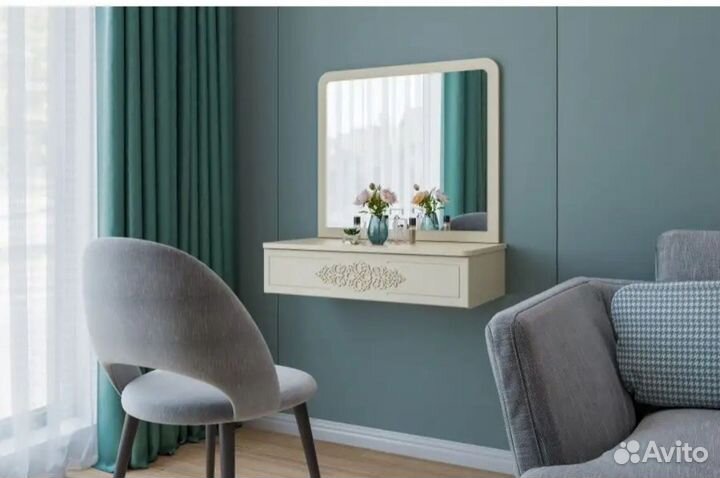 Туалетный столик подвесной