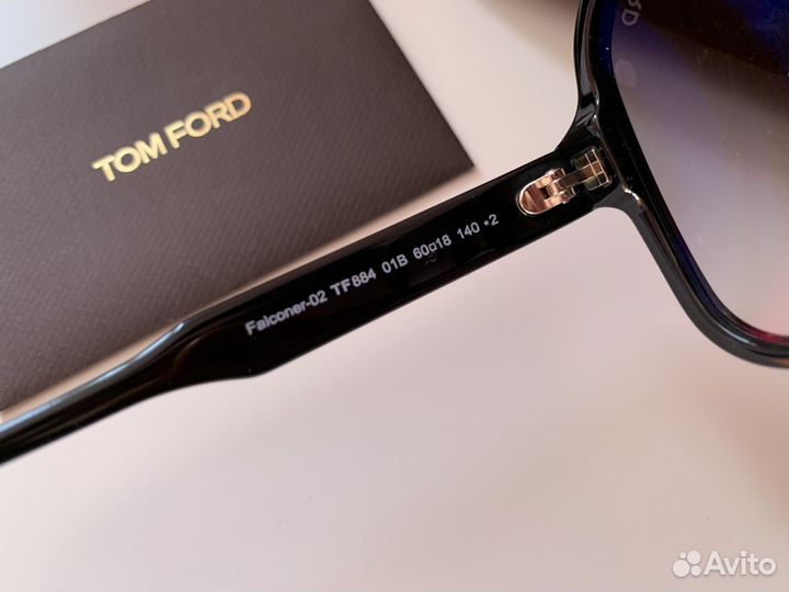 Солнцезащитные очки Tom Ford Falconer