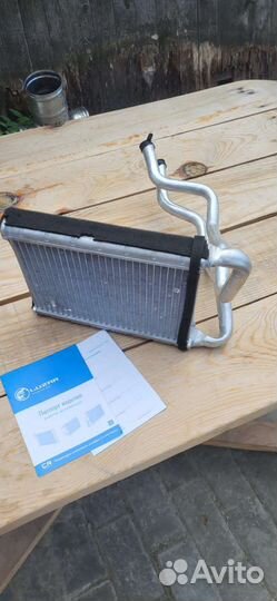 Продаю радиатор печки киа сид