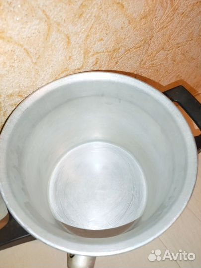 Кастрюля для кипячения молока СССР