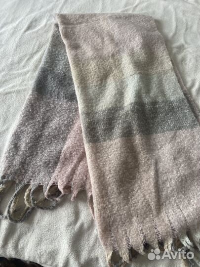 Шарфы и палантины