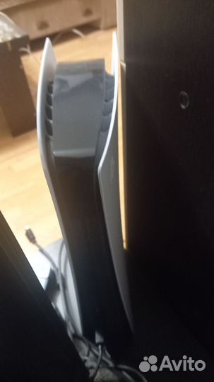 Продам Sony Playstation 5 с дисководом