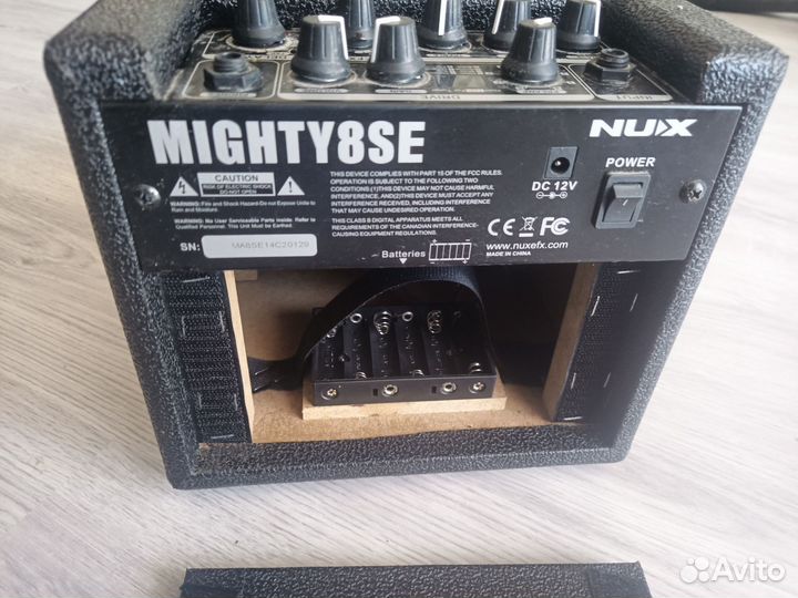 Гитарный комбоусилитель