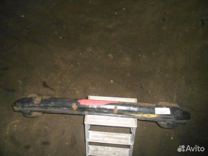 Усилитель заднего бампера Peugeot 307