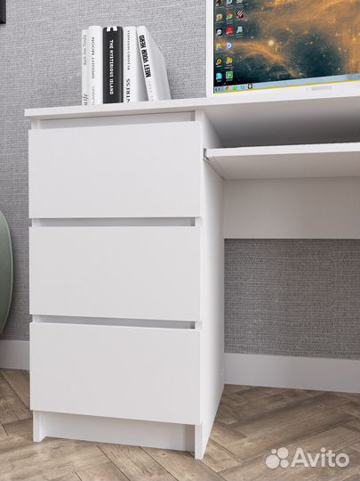 Компьютерный стол белый большой. Новый