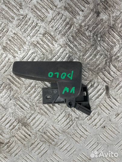 Ручка открытия капота Фольксваген Поло мк 5