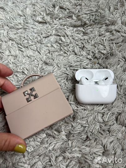 Чехол на наушники Off White apple air pods pro