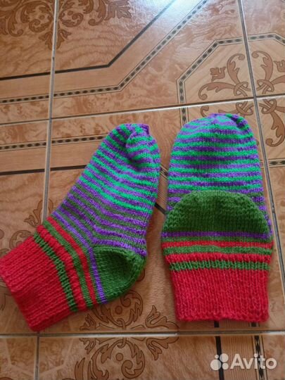 Носки можно, как женщинам, так и мужчинам