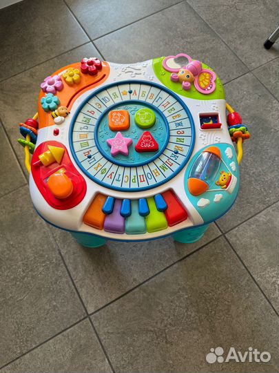 Музыкальный столик развивающий