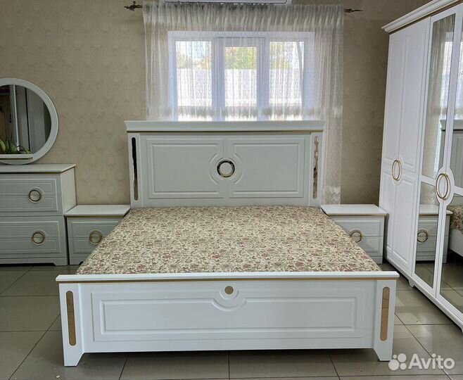 Спальный гарнитур Мармарис Белый Новый