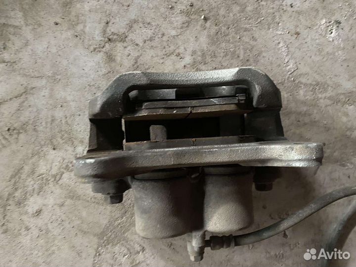 Передние суппорта Mazda cx9