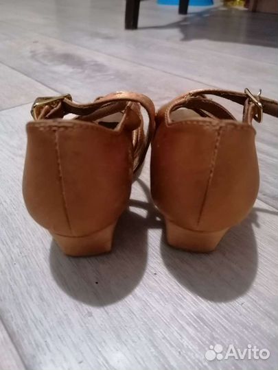 Бальные туфли