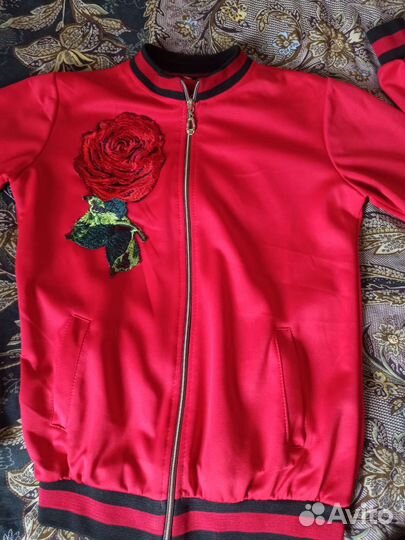 Спортивный костюм женский