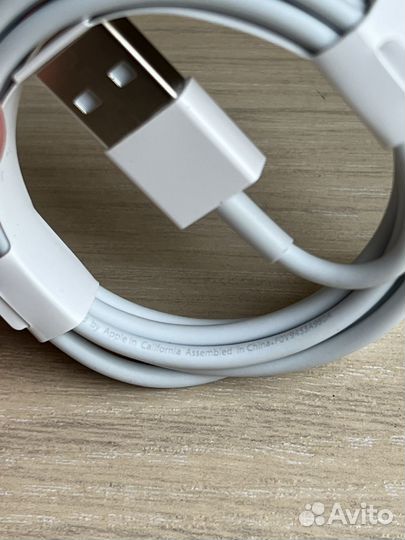 Зарядка для Apple iPhone 5W новая