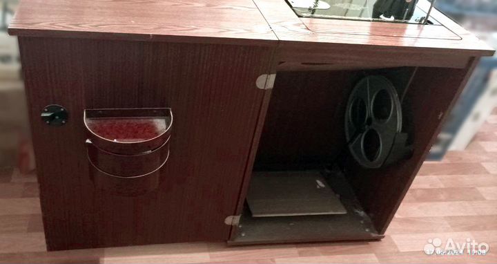 Швейная машинка г. Подольск с ножным управлением