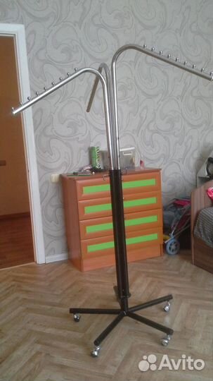 Вешалка напольная