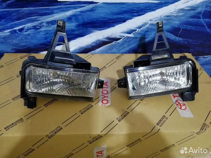 Противотуманка Toyota Land Cruiser 200