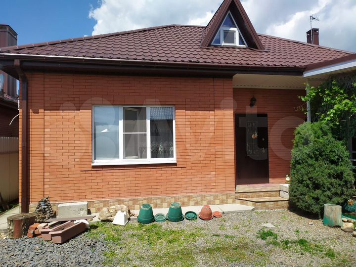 Дом 111 м² на участке 2 сот.