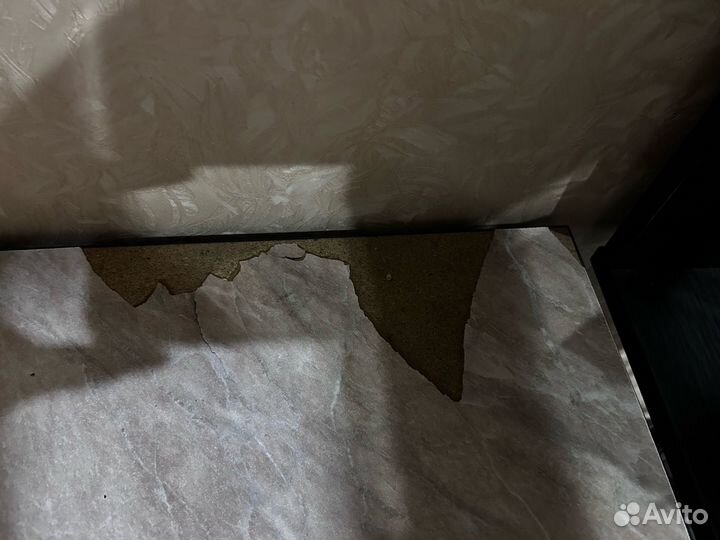 Кухонный стол