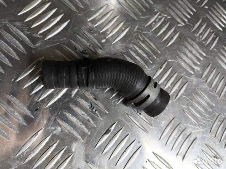 Шланг Audi A6 C6