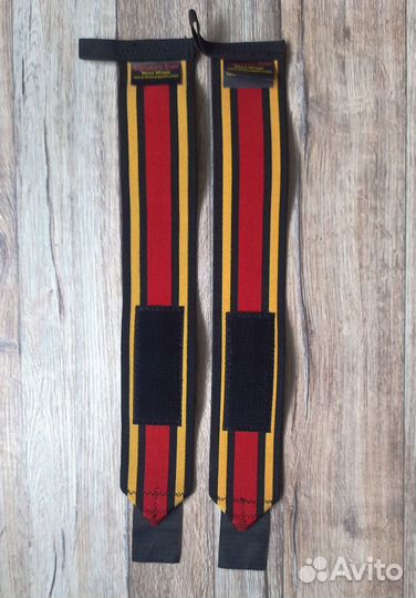 Бинты кистевые Titan Signature Gold 50см Новые