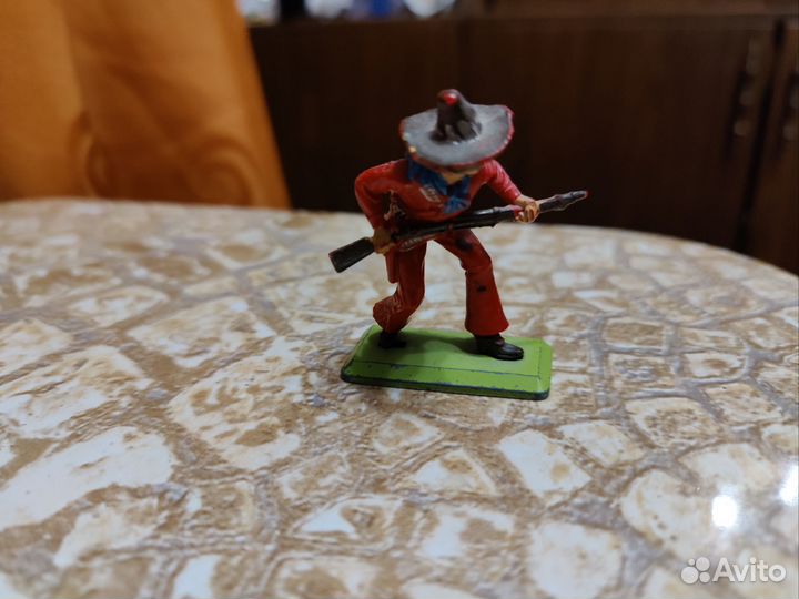 Игрушка Солдат