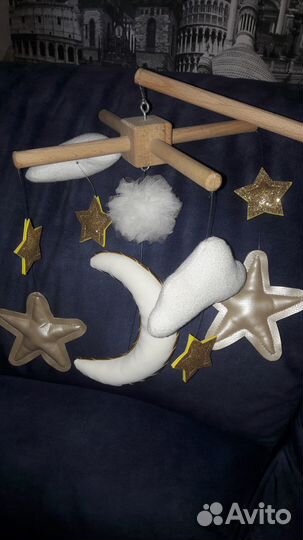 Детский мобиль в кроватку и игрушки