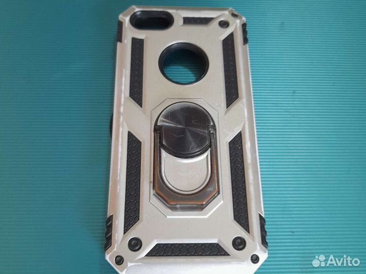 Чехол на iPhone се 2016