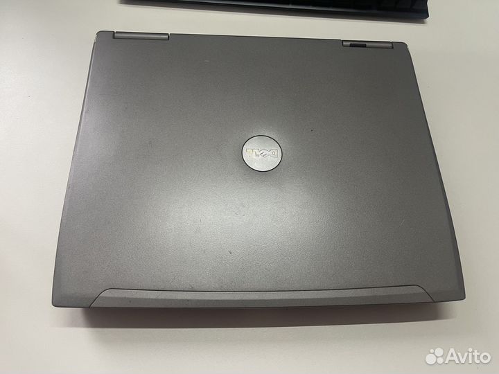 Ноутбук Dell latitude d610