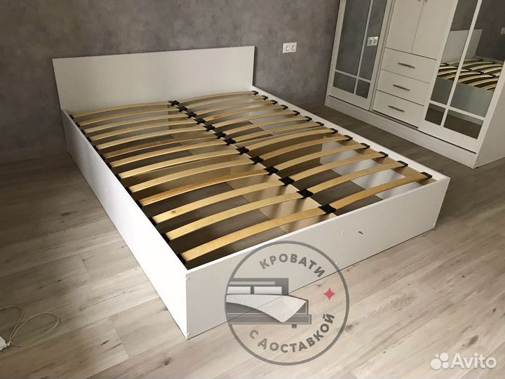 Кровать двухспальная