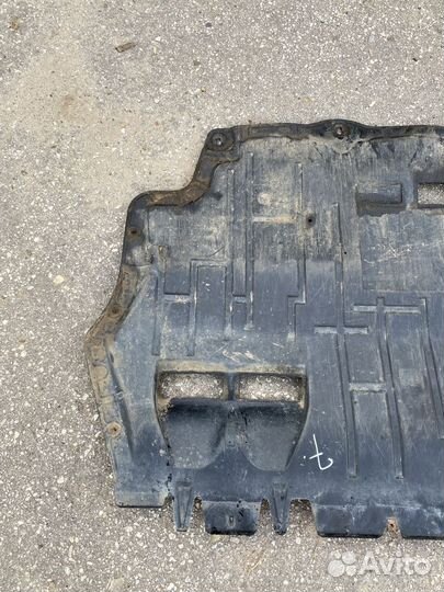 Защита двигателя Volkswagen Passat B6