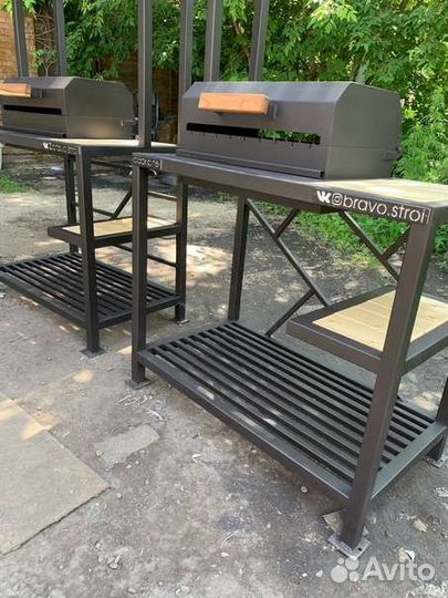 Мангал с крышей