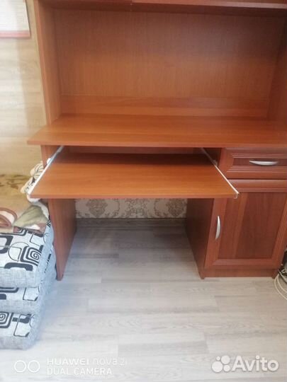 Компьютерный стол