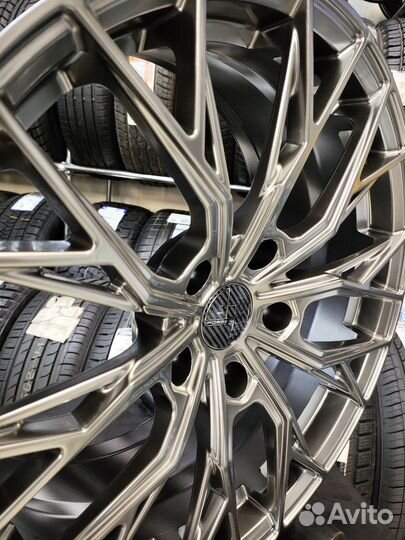 Диск RS Forged VSF108 R18 Hyper 5X112 d66,6