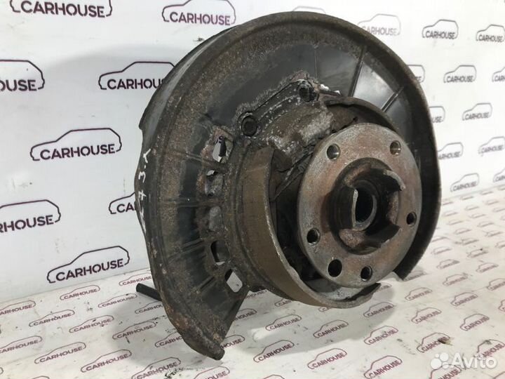 Кулак поворотный задний левый Volkswagen Touareg