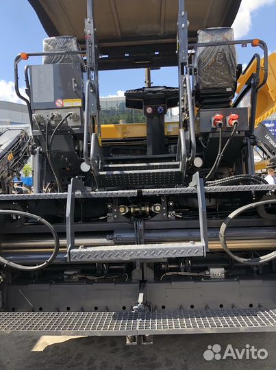Асфальтобетоноукладчик XCMG RP603, 2023
