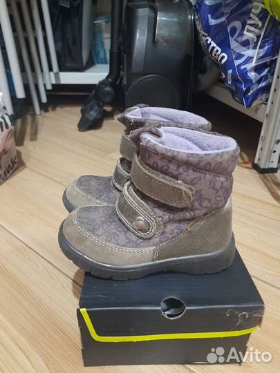 Ботинки демисезонные для девочки 23 размер