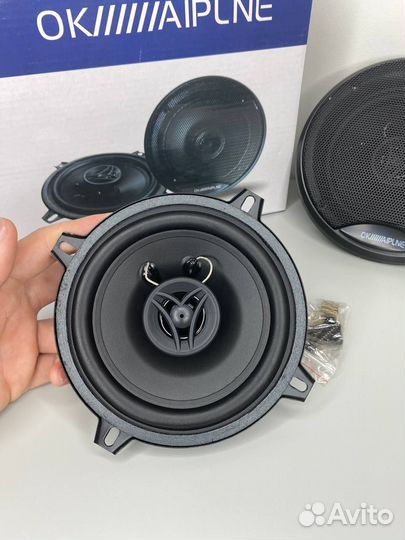 Автомобильные динамики Alpine 600 w 13 см