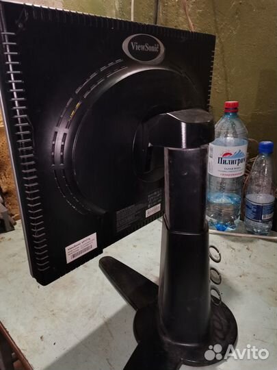 Монитор WiewSonic 17