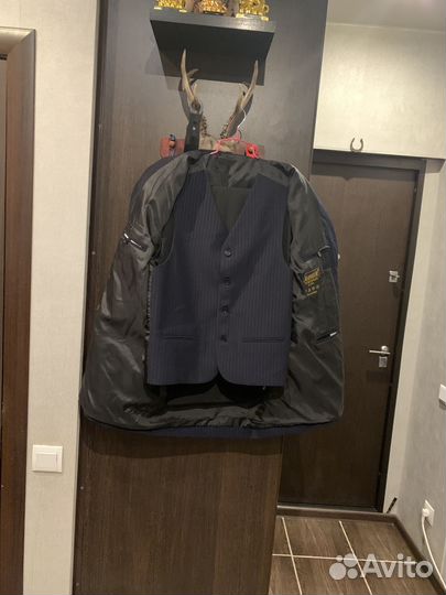 Костюмы мужские тройка из шерсти классика 46