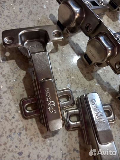 Петли мебельные bayard