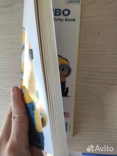 Миньон раскраска на англ языке оригинал