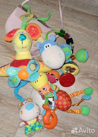 Три игрушки развивающие для самых маленьких
